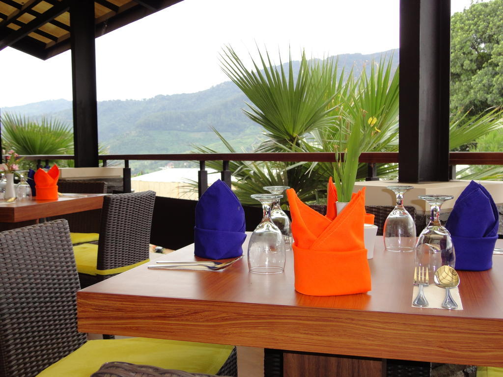 The Rizen Hotel Cisarua Esterno foto