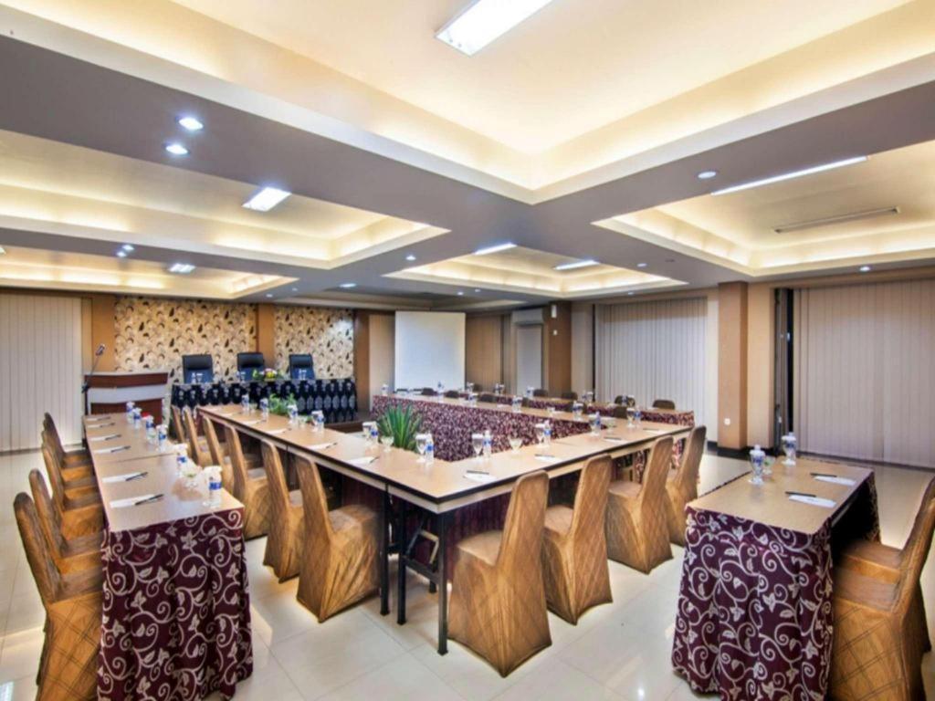 The Rizen Hotel Cisarua Esterno foto