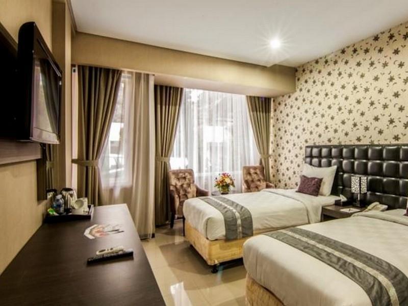 The Rizen Hotel Cisarua Esterno foto