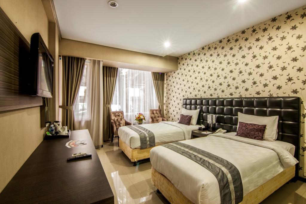 The Rizen Hotel Cisarua Esterno foto